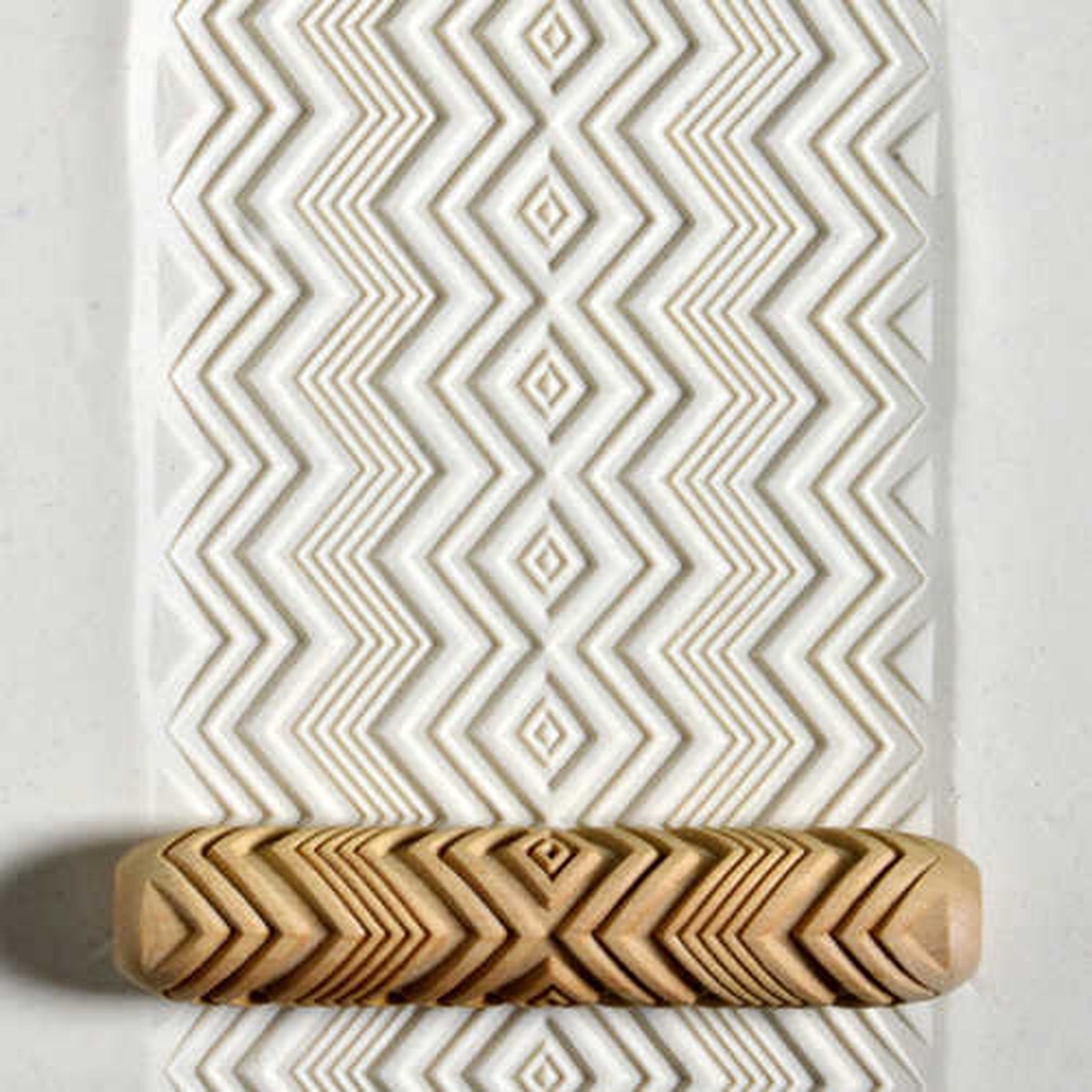 Large Wooden Hand Roller - Vertical Zigzag